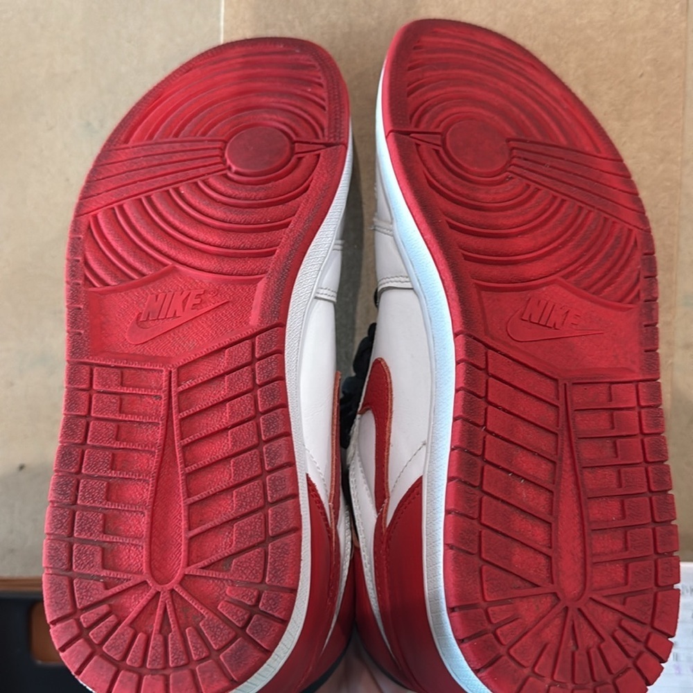 Jordan 1 OG high heritage Red and White High-Top Sneakers - Picture 6 of 6
